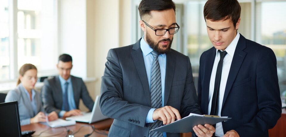 Business Advisory Services for small and medium-sized businesses in UAE provided by ITZoneITS for growth, strategy, and operational success