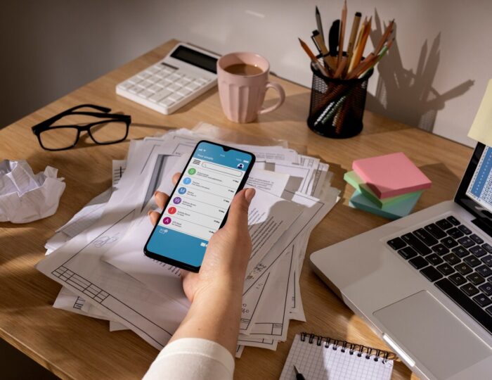 Digital invoice on a tablet showing FTA e-invoicing UAE compliance for businesses in Dubai, Abu Dhabi, and Sharjah