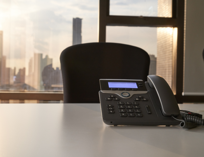 Best VoIP phone system in UAE for small businesses and office communication