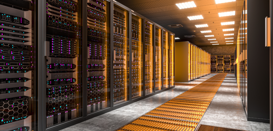 Server maintenance checklist for UAE businesses covering performance, security, backups, monitoring, and hardware checks